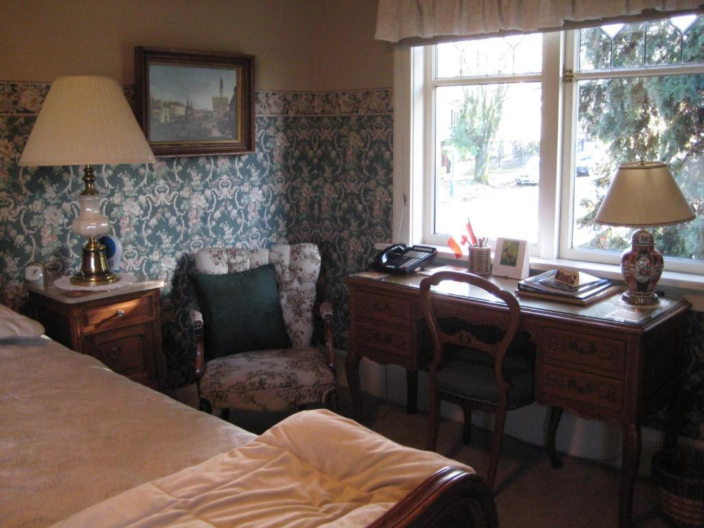 Point Grey Guest House Ванкувер Номер фото