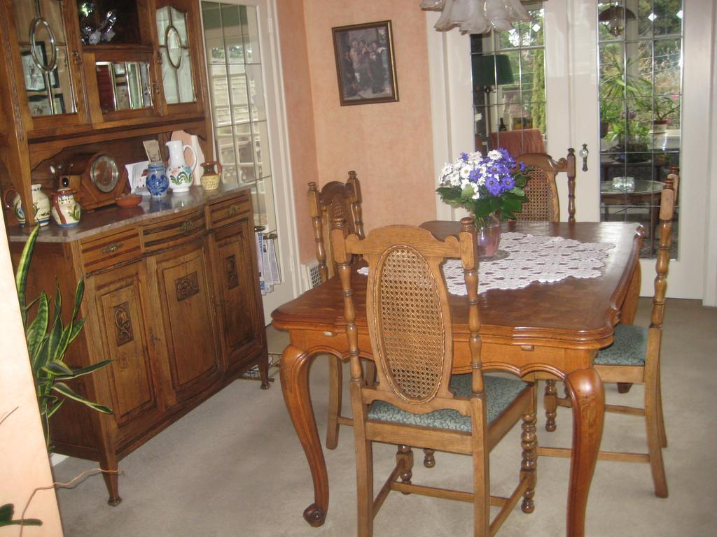 Point Grey Guest House Ванкувер Екстер'єр фото